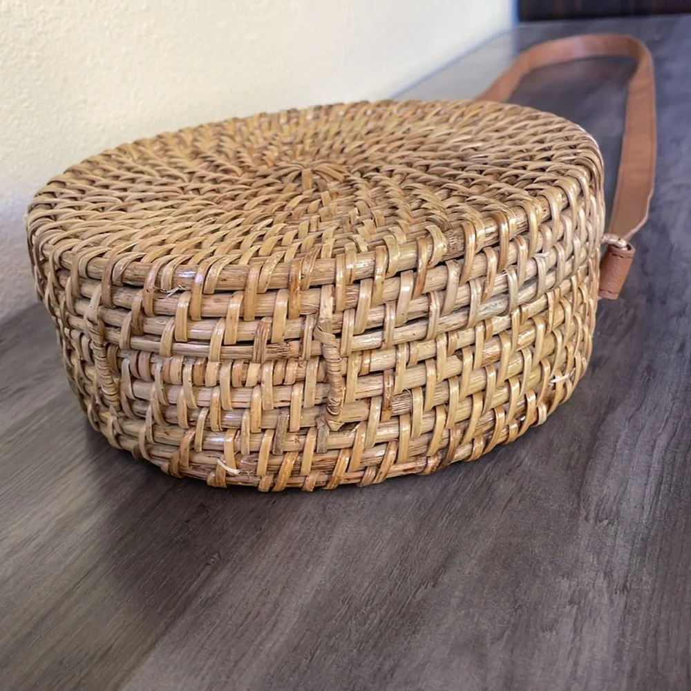 Forever 21 Rattan Circular Handbag - Picture 6 of 15